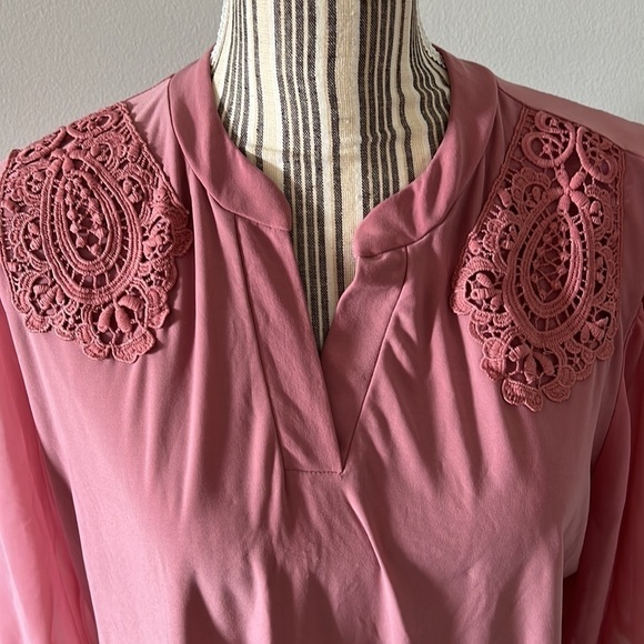 Emma & Olive Woman Pink Top Size 1X - Picture 2 of 5